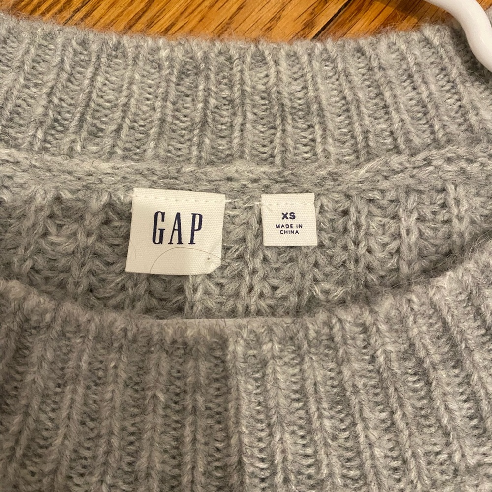 Yaps grey womens extra small sweater